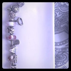 Pandora bracelet original.